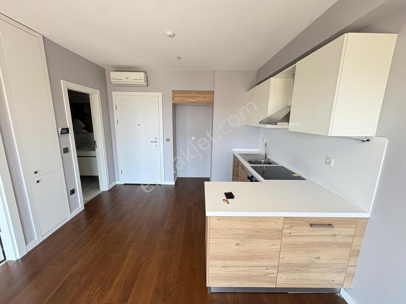 ▃artemin▃prava Kartal Sitesi'nde Ön Cephe Balkonlu 60m² Lüks 1+1 - Görsel 6