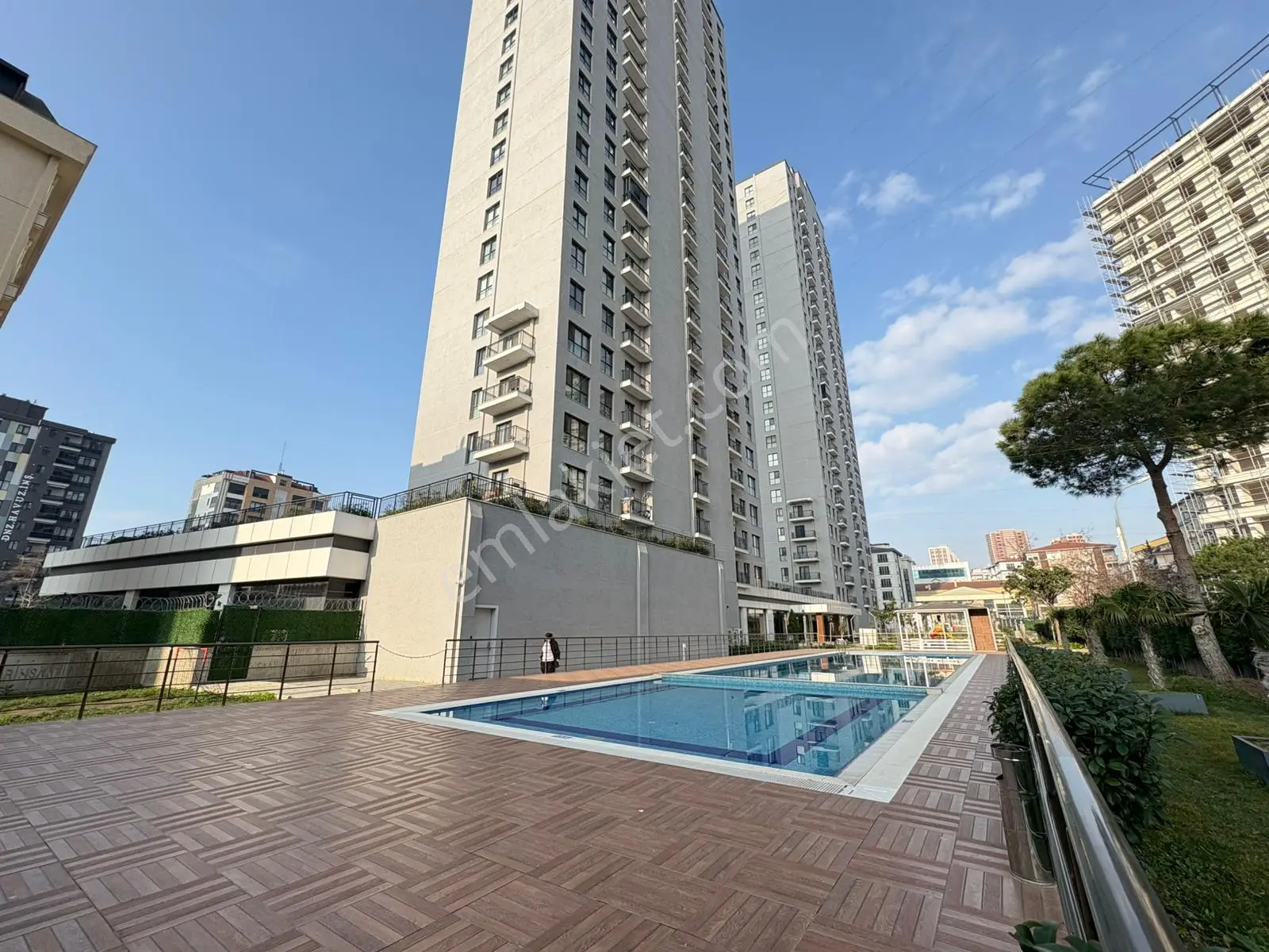 ▃artemin▃prava Kartal Sitesi'nde Ön Cephe Balkonlu 60m² Lüks 1+1