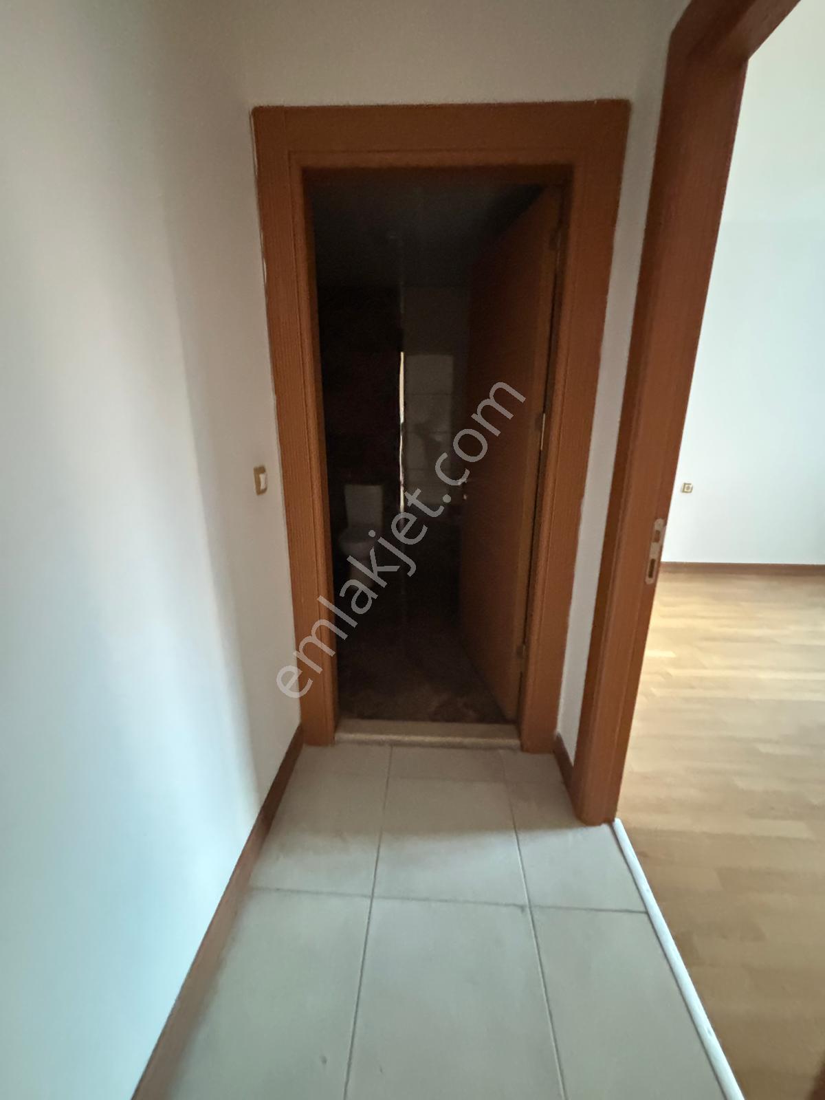 Emlak Konut'dan 2.etap Ara Kat 2+1 Yıllık Kiralık Daire - Görsel 6