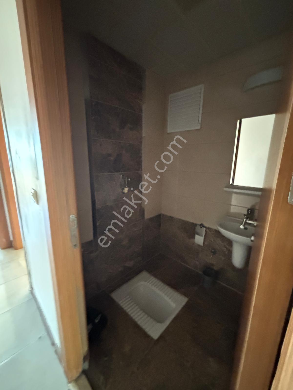 Emlak Konut'dan 2.etap Ara Kat 2+1 Yıllık Kiralık Daire - Görsel 10