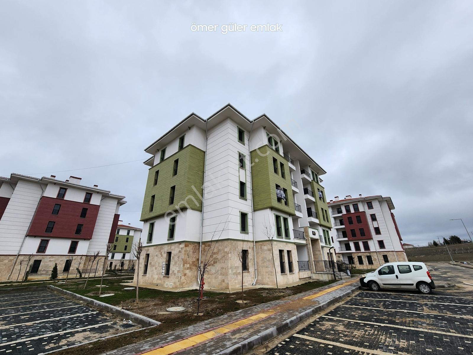 Güler^^den Sünlü Tokide Sıfır 1.kat Güney Hemenotrm 25.000 Takst