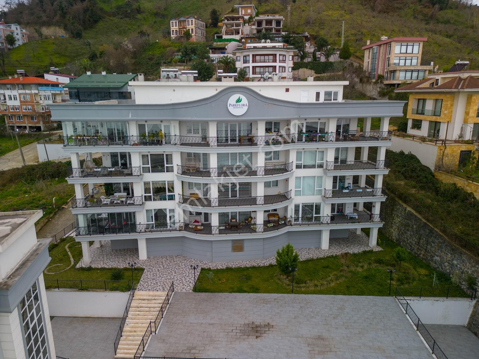 Bulancak Parkflora Evleri'nde Satılık 5+1 Bahçe Katı Lüks Daire - Görsel 12