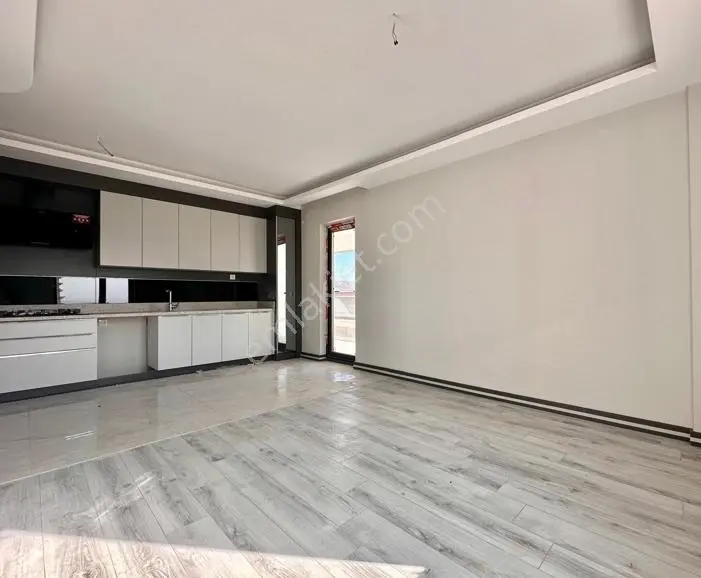 Yenimahalle Susuz Cumhuriyet Göksu Satılık 4+1 Lüks Daire - Görsel 3