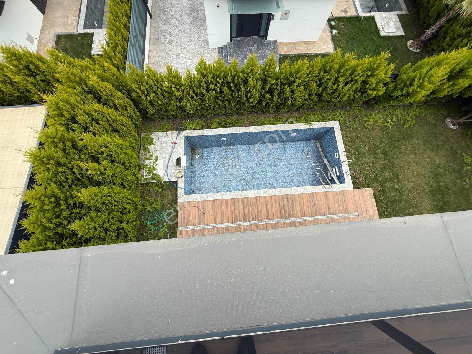 Naciye Arapoğlu'ndan Ultralüks Emsalsiz Havuzlu Saunalı Villa - Görsel 33