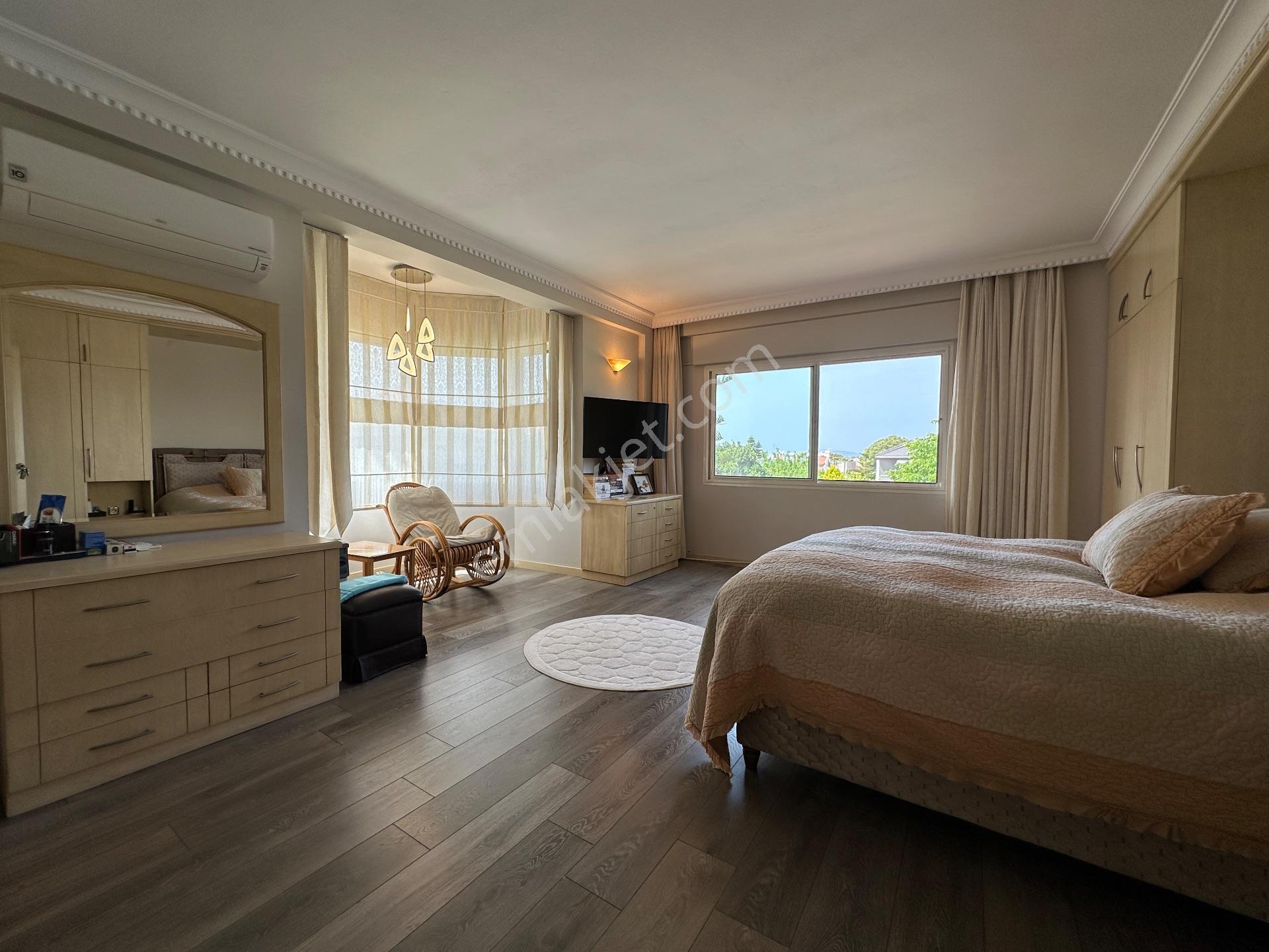 Çeşme Alaçatı Çarşıya Yakın 1 Dönüm Arsa İçerisnde Satılık Villa - Görsel 34