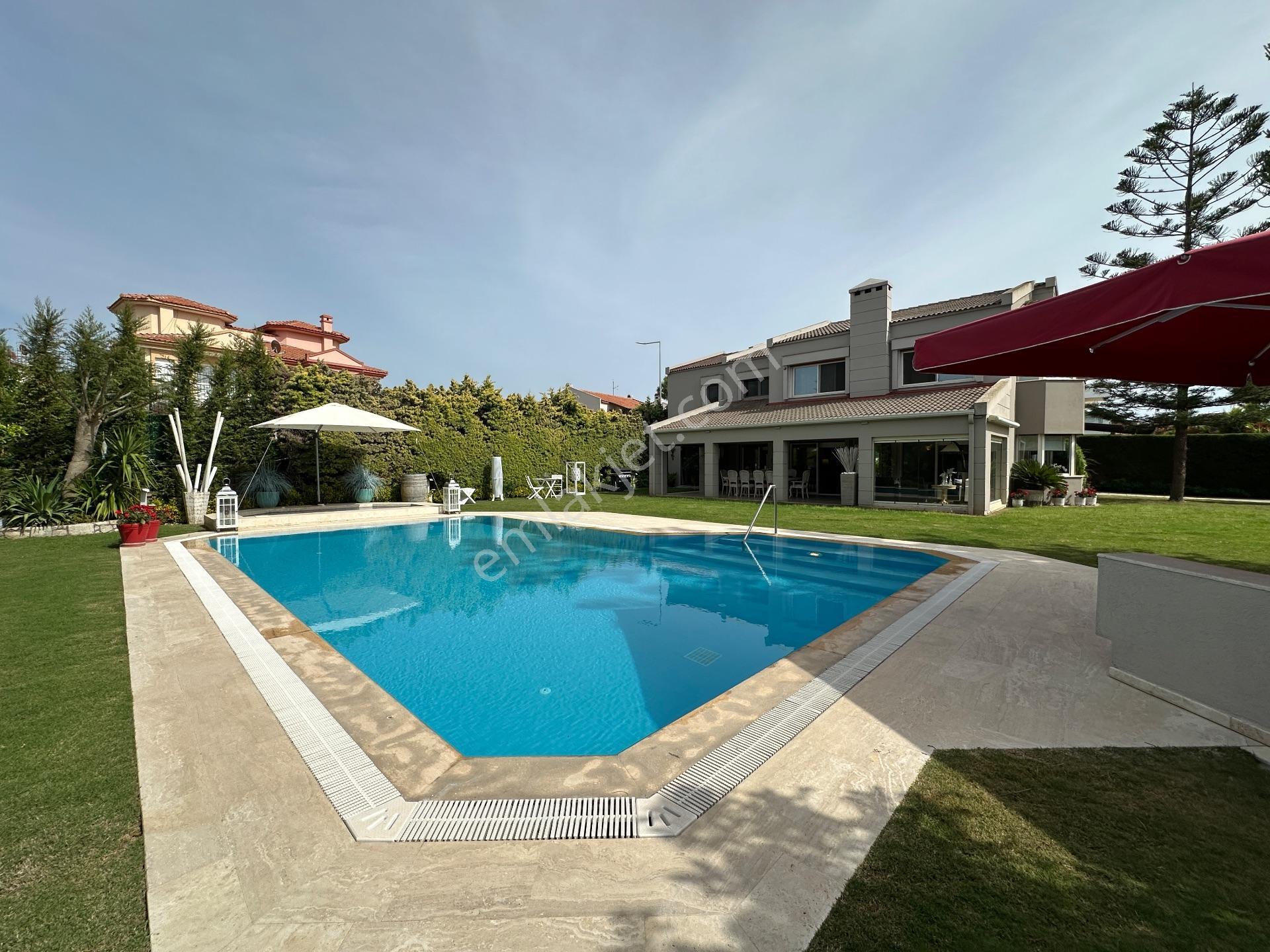 Çeşme Alaçatı Çarşıya Yakın 1 Dönüm Arsa İçerisnde Satılık Villa - Görsel 12