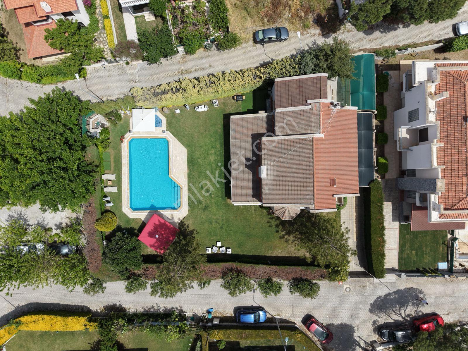 Çeşme Alaçatı Çarşıya Yakın 1 Dönüm Arsa İçerisnde Satılık Villa - Görsel 6