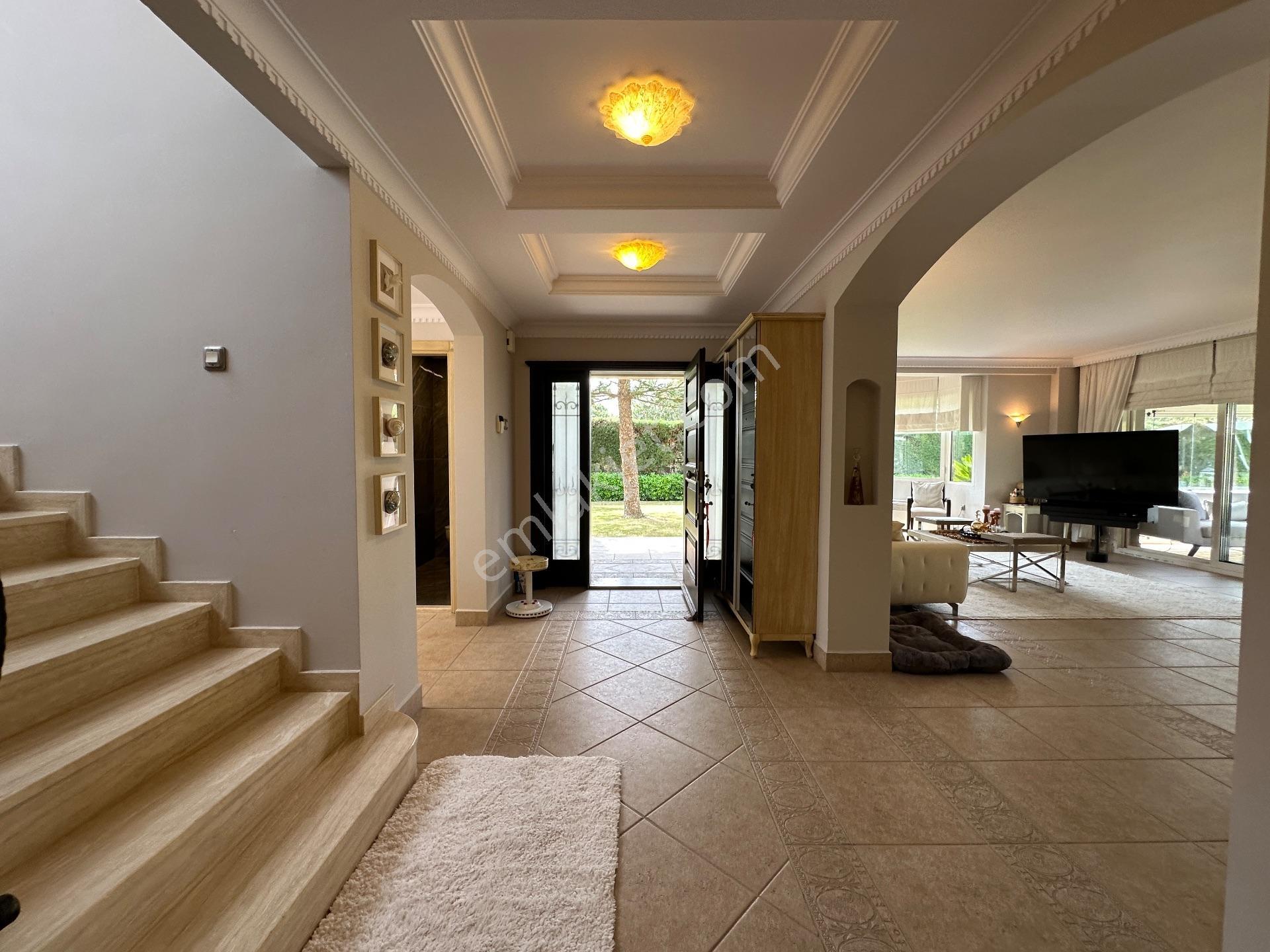 Çeşme Alaçatı Çarşıya Yakın 1 Dönüm Arsa İçerisnde Satılık Villa - Görsel 16