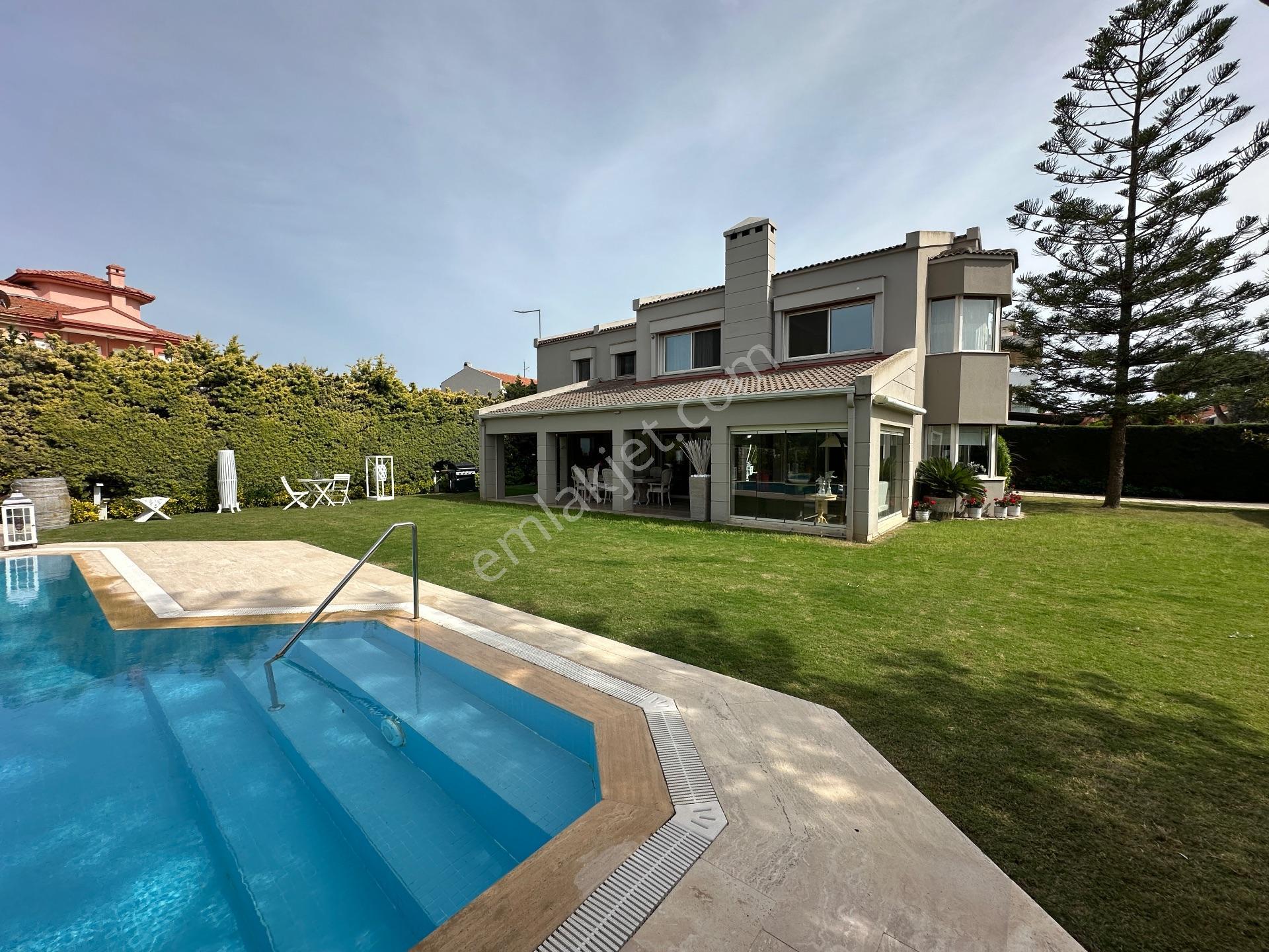 Çeşme Alaçatı Çarşıya Yakın 1 Dönüm Arsa İçerisnde Satılık Villa - Görsel 14