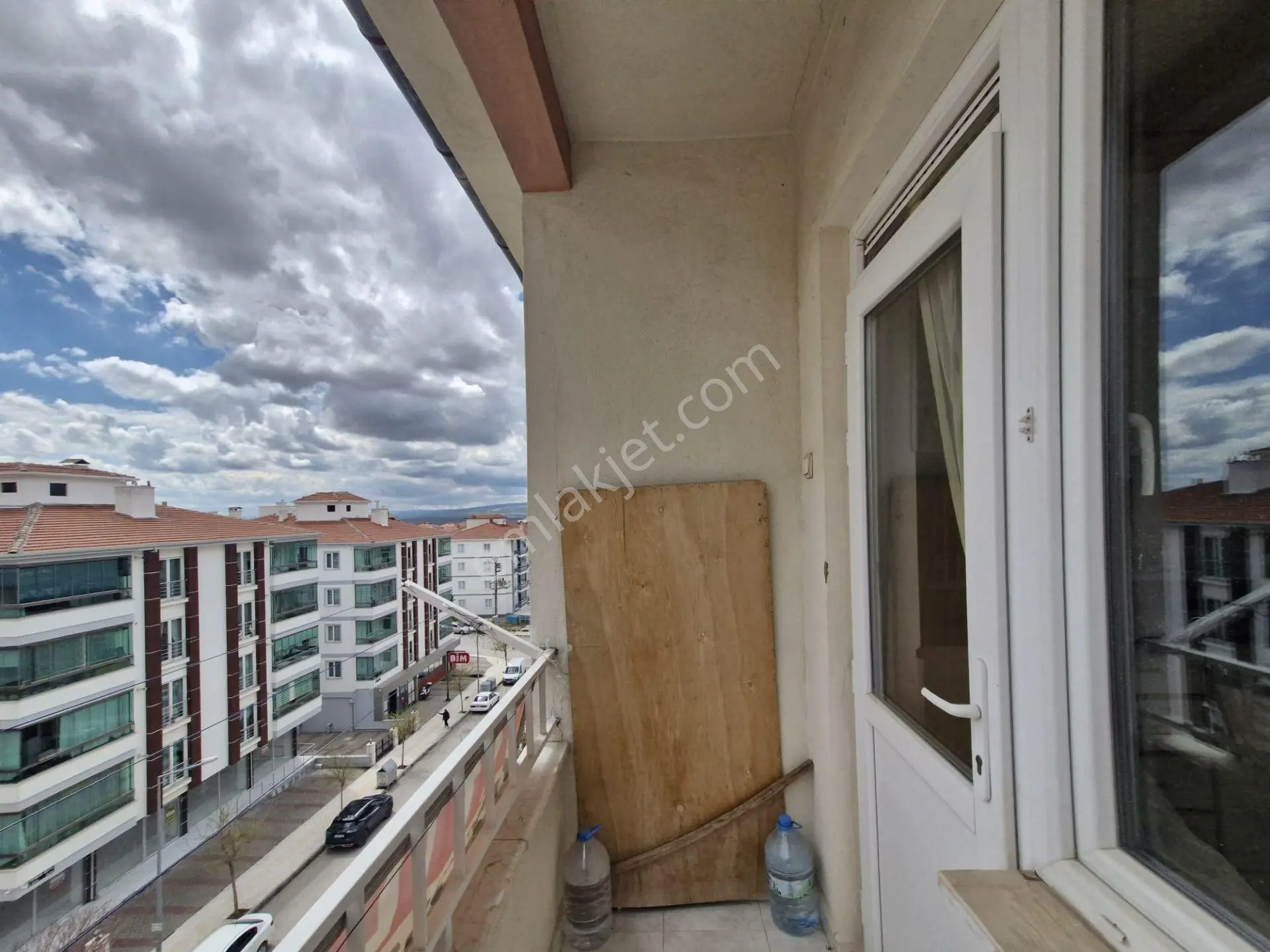 Bahçelievler Mahallesi M.akif Ersoy 1.cadde Üzeri Bakımlı 3+1 Daire - Görsel 3