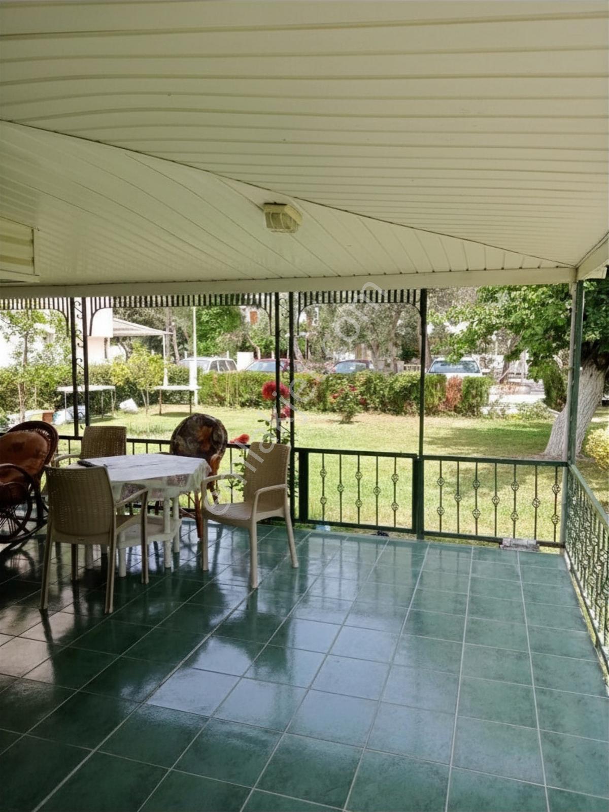 Kuşadası Sertaç Sitesi'nde Satılık 4+1 Villa - Görsel 17
