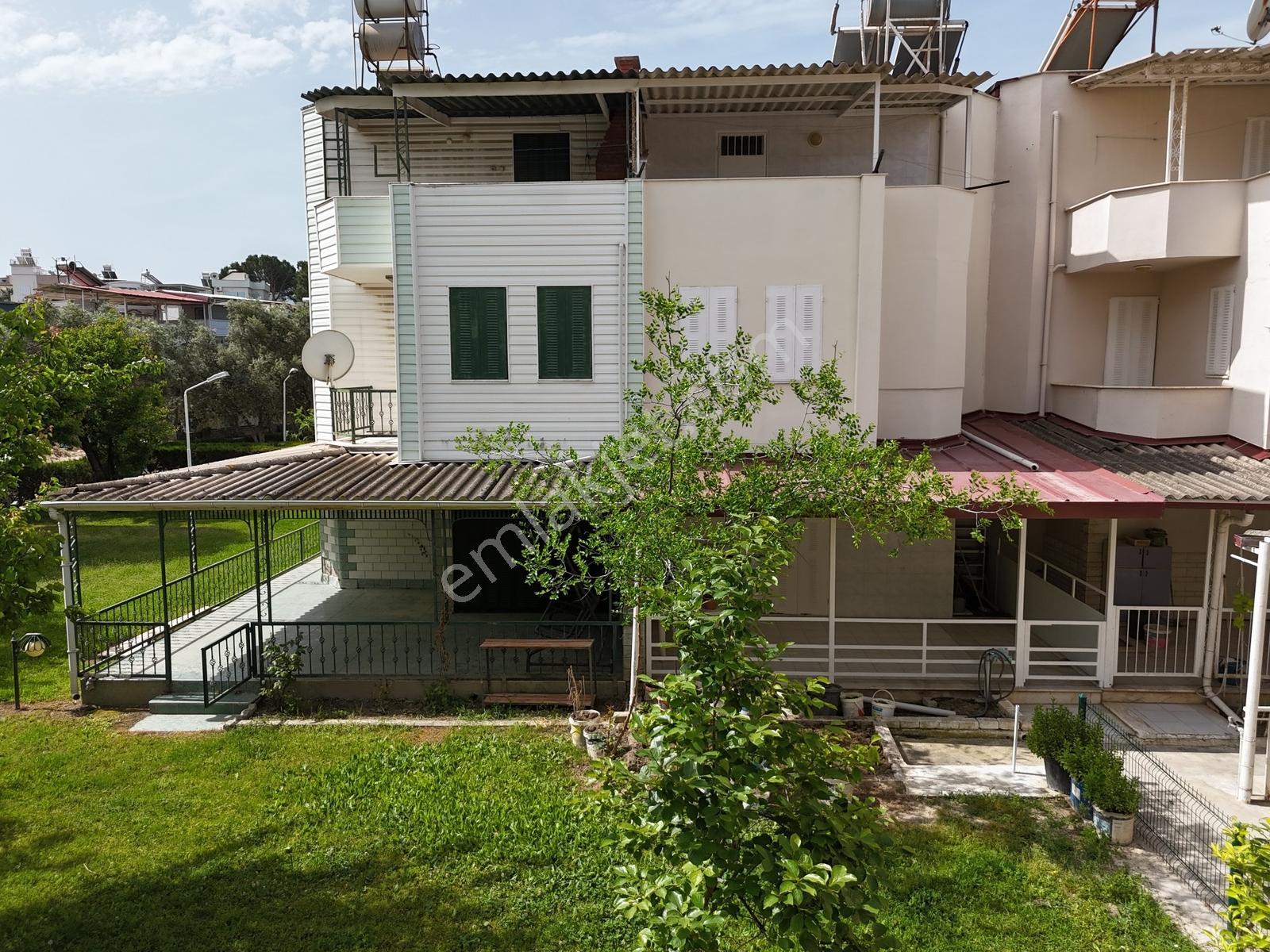 Kuşadası Sertaç Sitesi'nde Satılık 4+1 Villa - Görsel 12