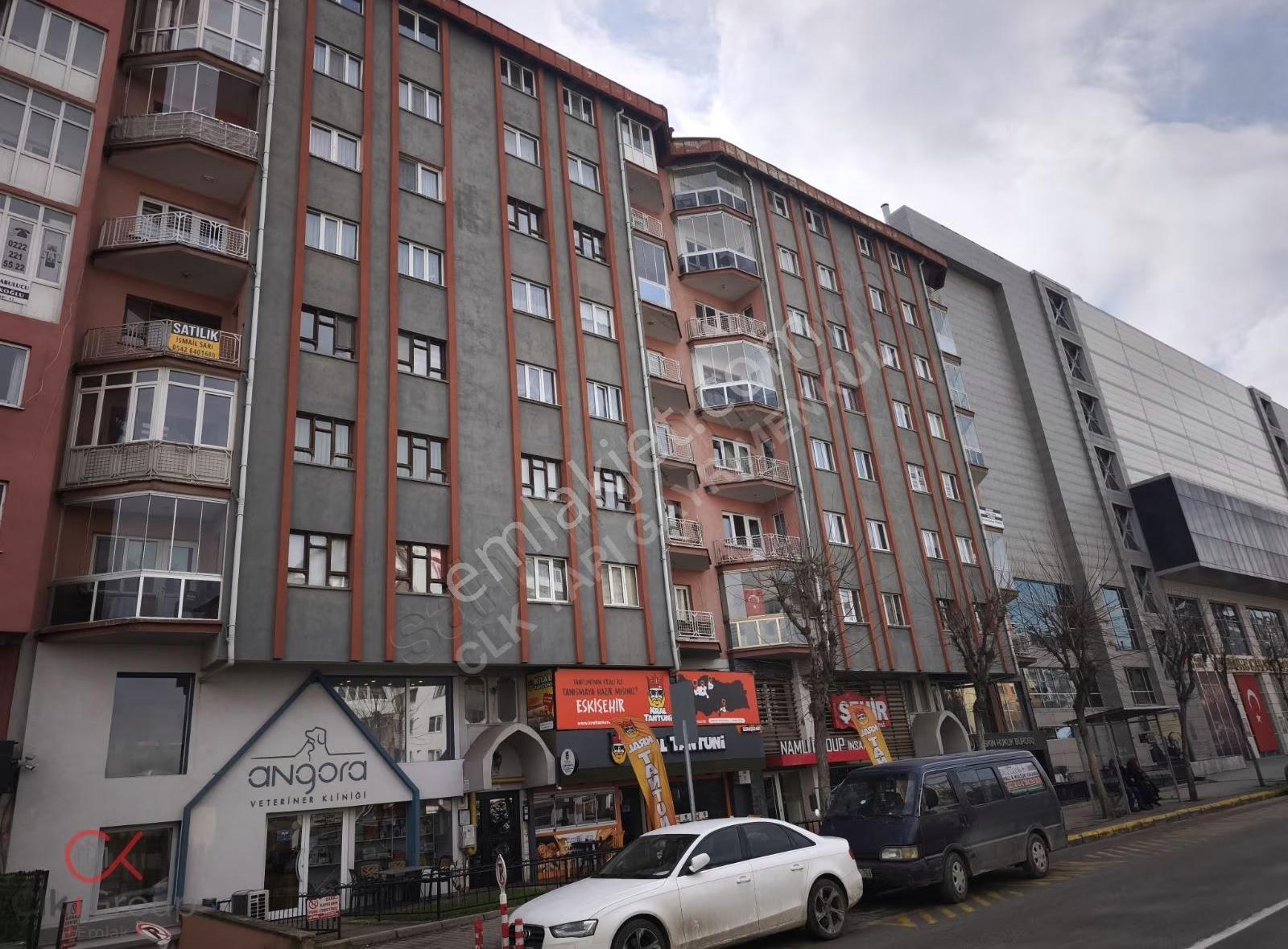 Clk Gm'den Adliye Sarayı Karşısı 3+1 Satılık Daire
