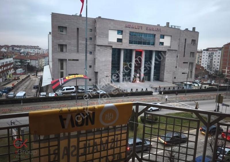 Clk Gm'den Adliye Sarayı Karşısı 3+1 Satılık Daire - Görsel 16
