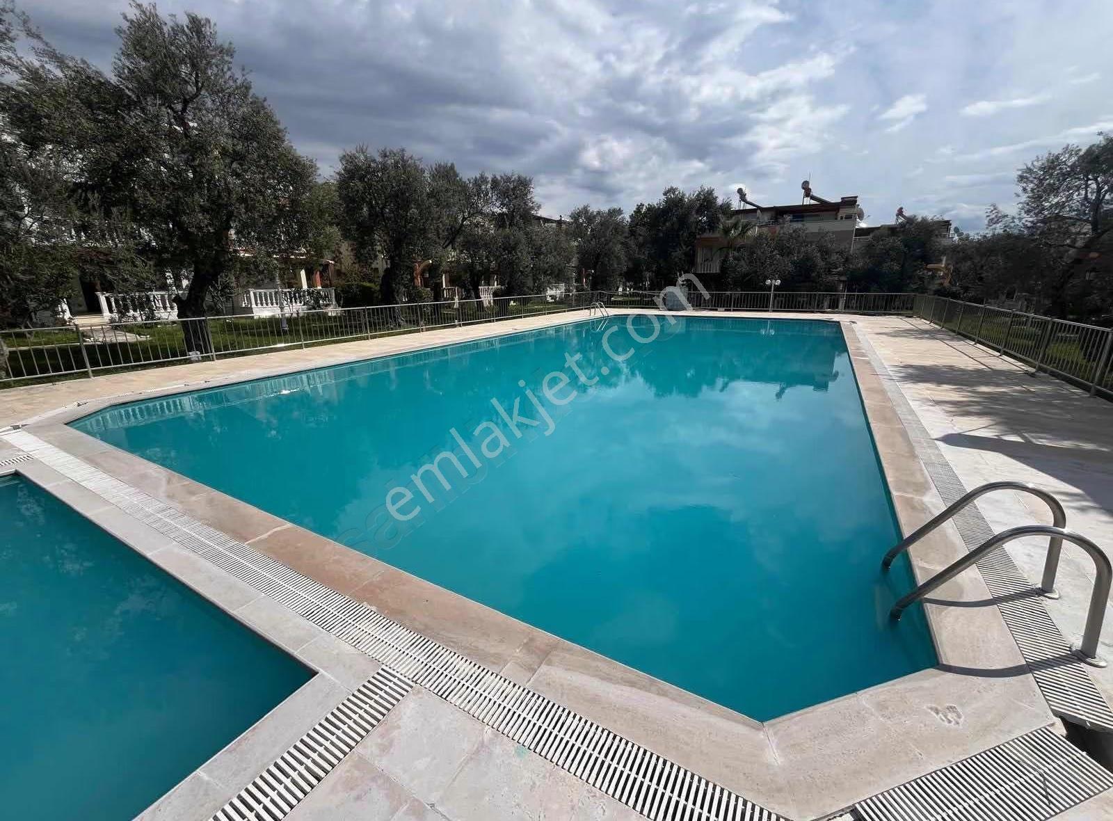 Akçay Köşemden Gürede 3+1 Havuzlu Eşyalı Kiralık Tripleks - Görsel 14