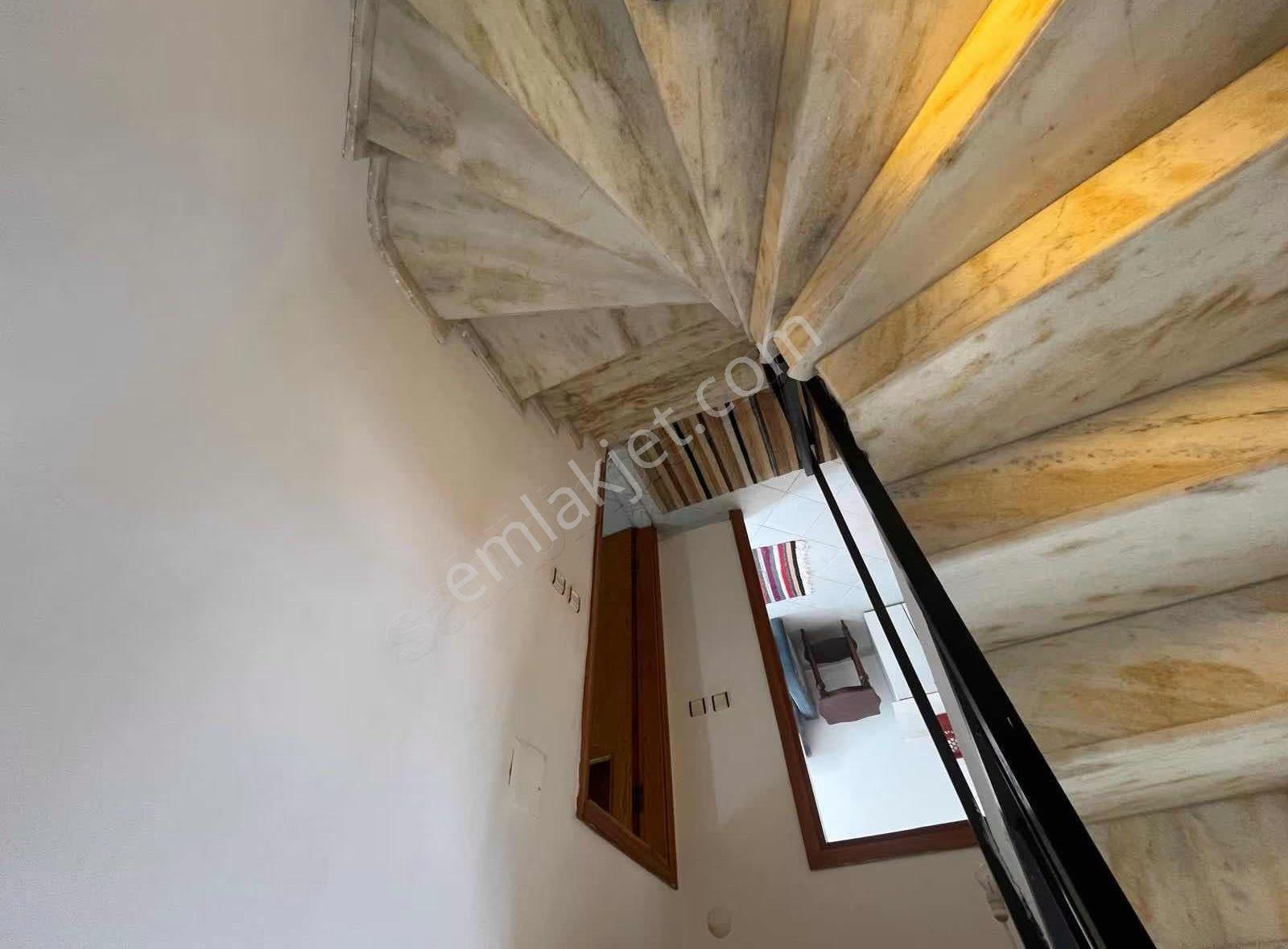 Akçay Köşemden Gürede 3+1 Havuzlu Eşyalı Kiralık Tripleks - Görsel 25