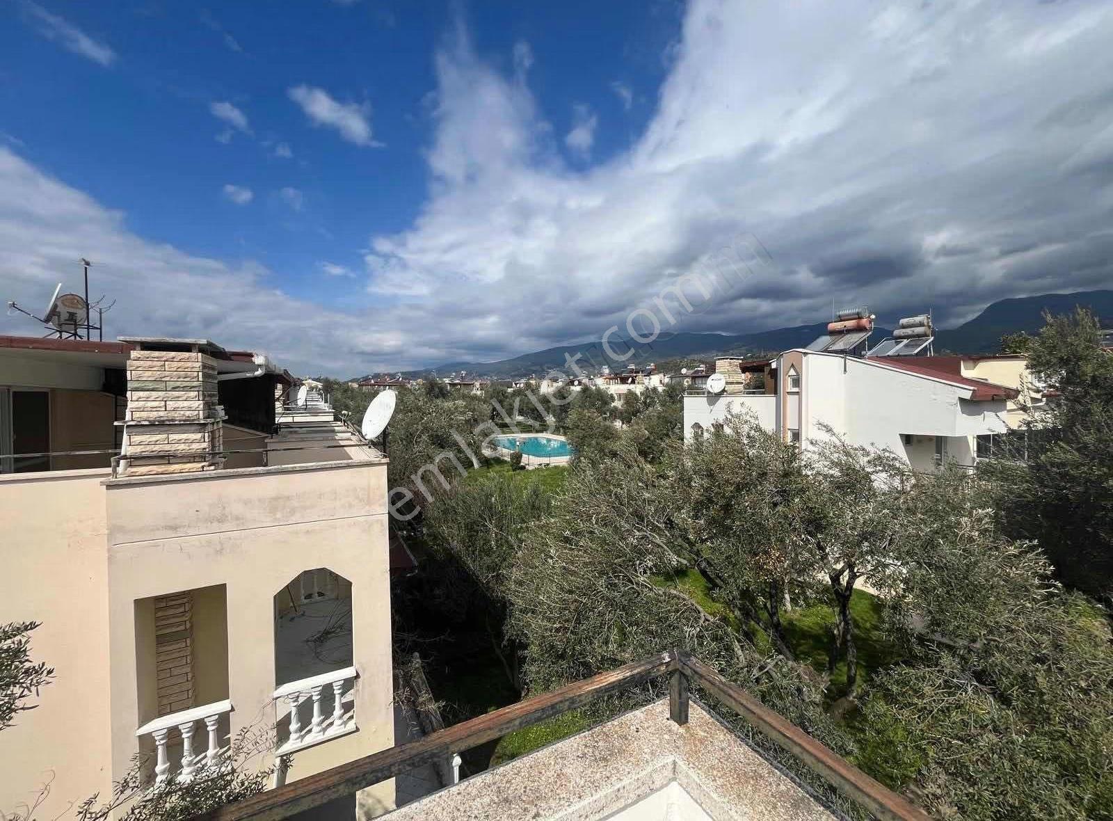 Akçay Köşemden Gürede 3+1 Havuzlu Eşyalı Kiralık Tripleks - Görsel 32