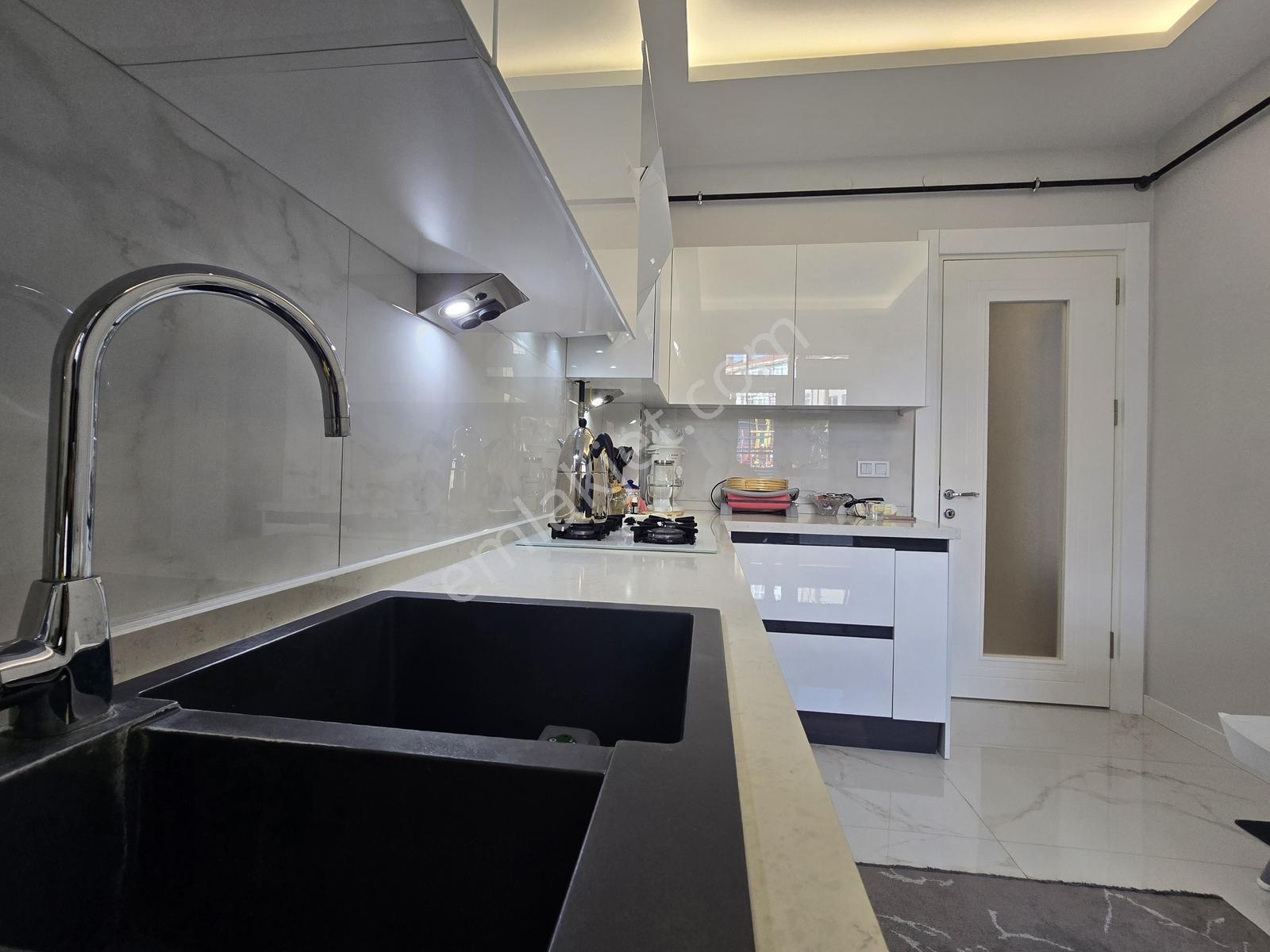 Rw Nest'ten Batıkent Mh Site İçi, Şahsi Garajlı Satılık Lüks 2+1 - Görsel 5