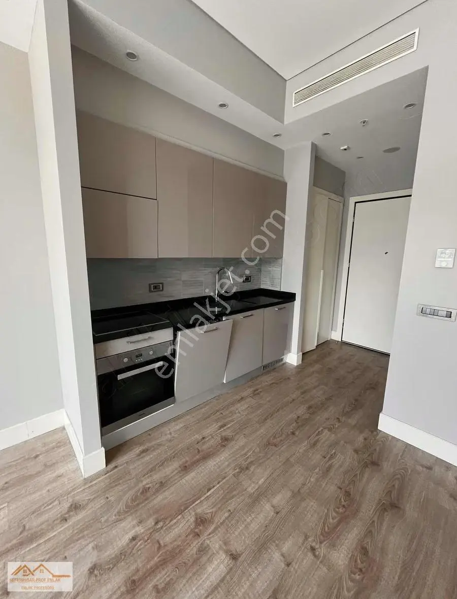 Ataşehir Metropol Kiralik Stüdyo Daire/ofis