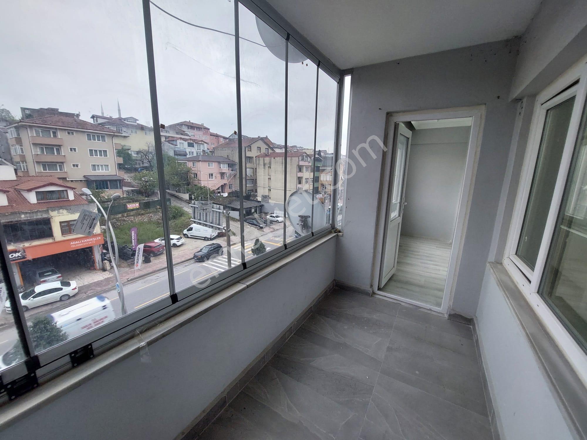 Re/max Dan Adapazarı Tek Yokuşunda Yenilenmiş 3+1 Satılık Daire - Görsel 8