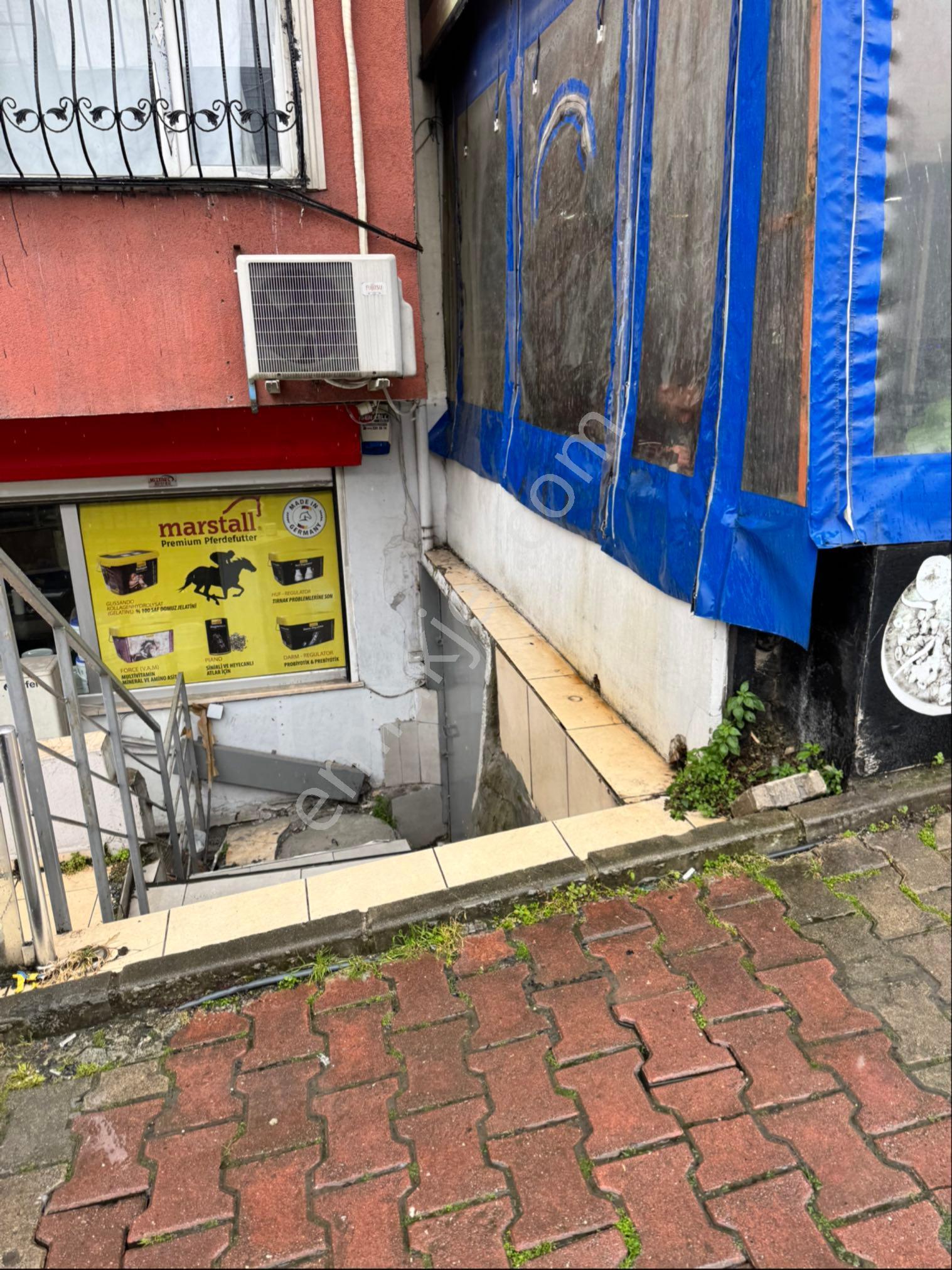 Depo- Marmara Forum Bakırköy Adleysi Cepheli Eşsiz Kiralık Depo - Görsel 12
