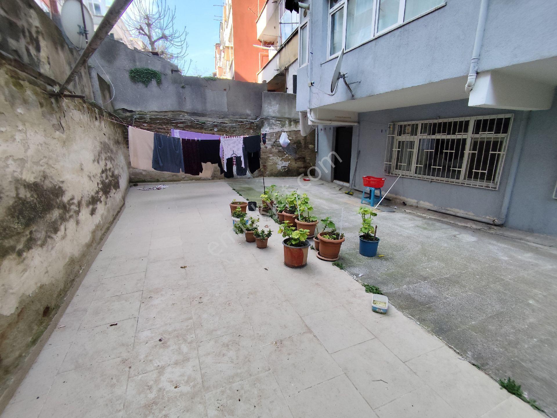 Yedikule Hacımanav Sok Satılık Bahçeli Daire - Görsel 21