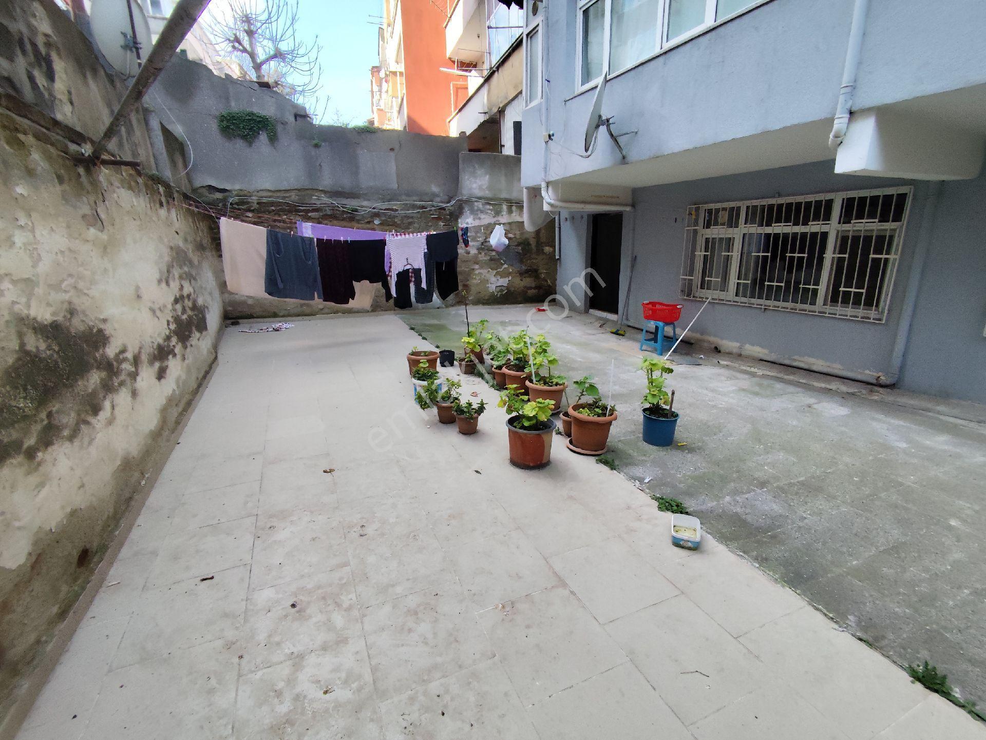 Yedikule Hacımanav Sok Satılık Bahçeli Daire - Görsel 20