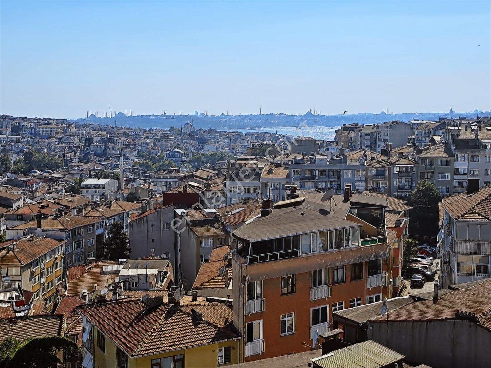 Sıfır Binada Deniz Manzaralı Teraslı Otoparklı 4+2 310 M2 Dublex - Görsel 7