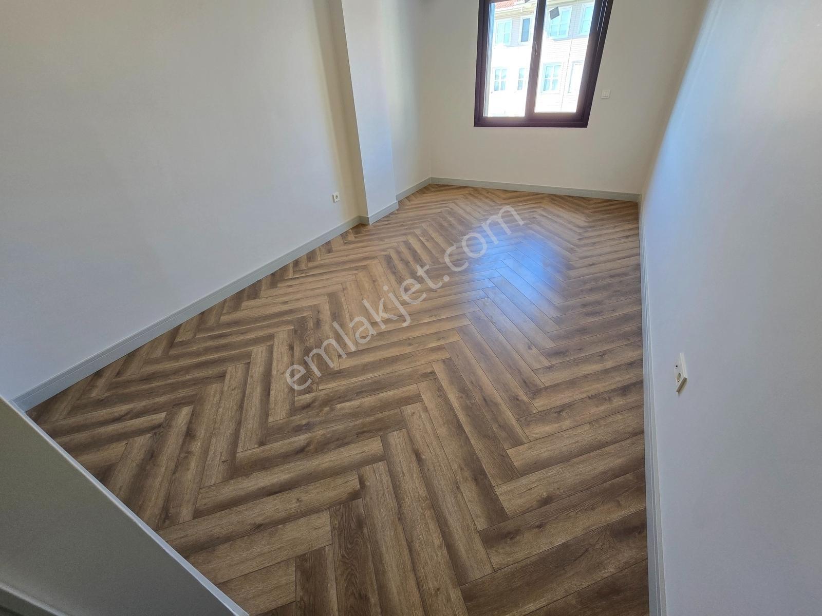 Sıfır Binada Deniz Manzaralı Teraslı Otoparklı 4+2 310 M2 Dublex - Görsel 13