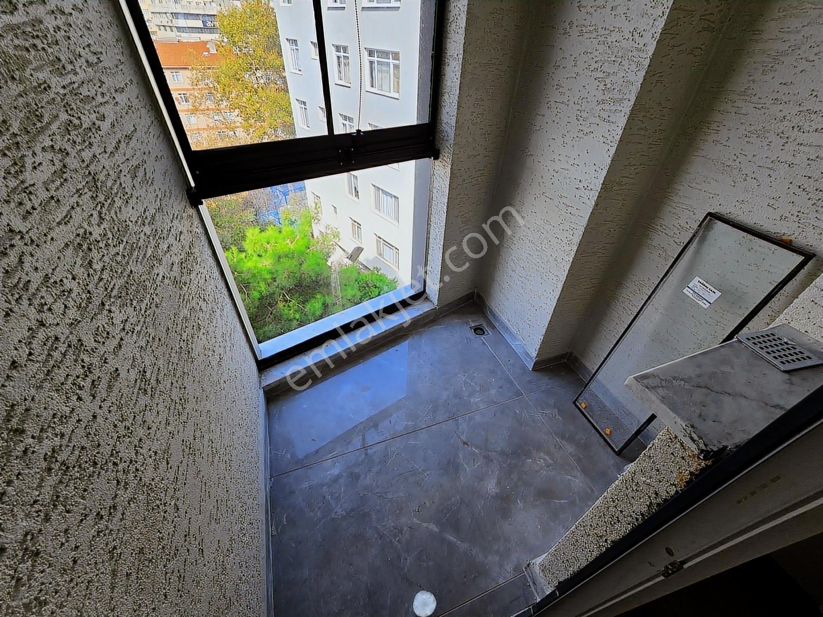 Deluxe 26 ' Dan Sıfır Binada Asansörlü Teraslı 3+2 160 M2 Dublex - Görsel 6