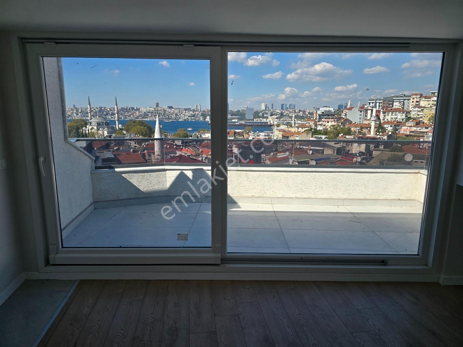 Tam Merkezde Yokuşsuz Deniz Manzaralı Teraslı 3+2 145 M2 Dublex - Görsel 24