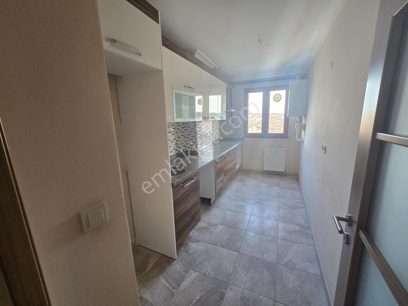 Yeni Binada Önü Açık Asansörlü 2+1 95 M2 Boş Fırsatt Daire - Görsel 8
