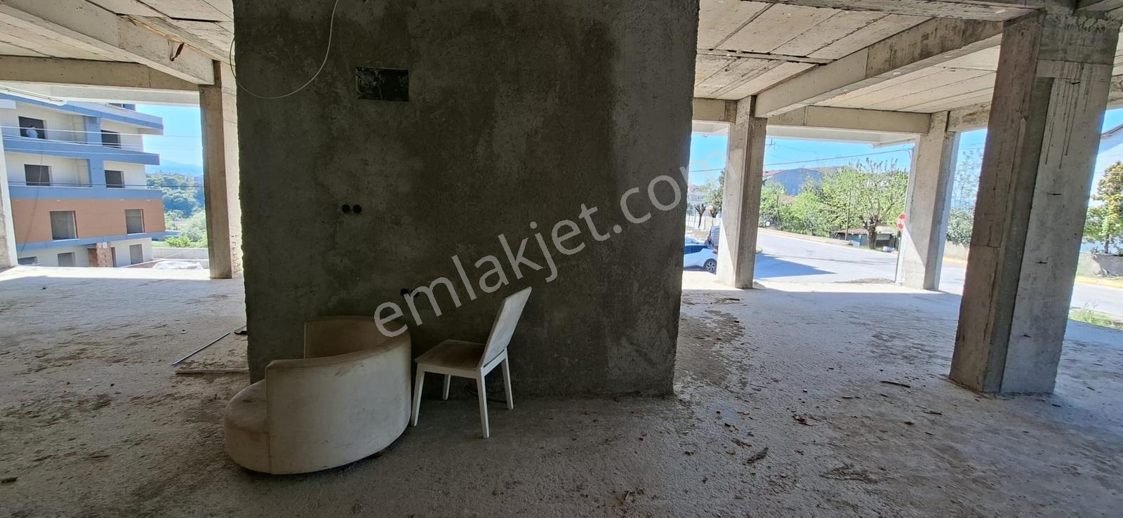 Asies Global Başiskele Kullar Bölge 140 M2 Kiralık Köşe İşyeri.! - Görsel 8