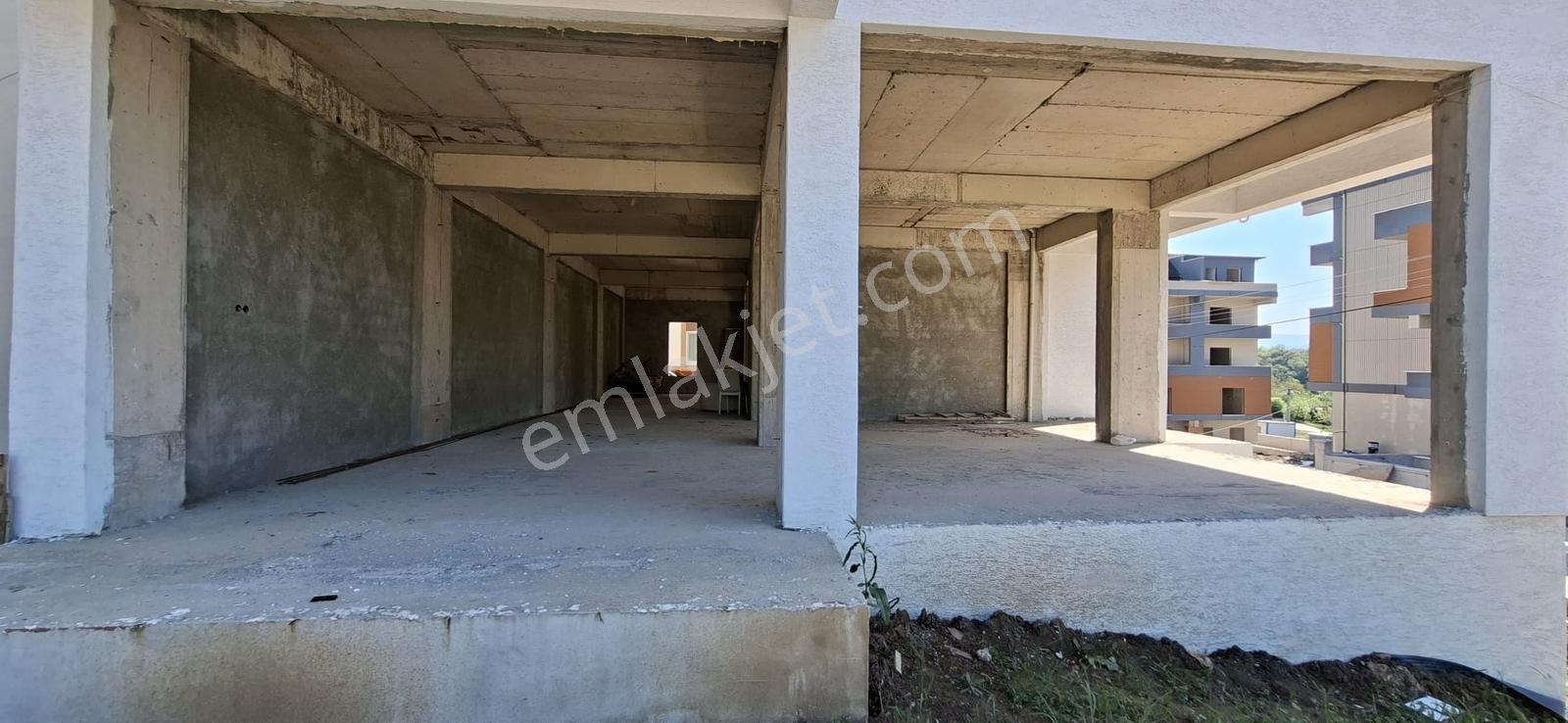 Asies Global Başiskele Kullar Bölge 140 M2 Kiralık Köşe İşyeri.! - Görsel 4