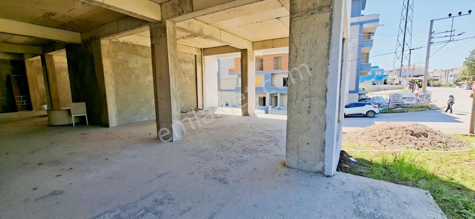 Asies Global Başiskele Kullar Bölge 140 M2 Kiralık Köşe İşyeri.! - Görsel 24