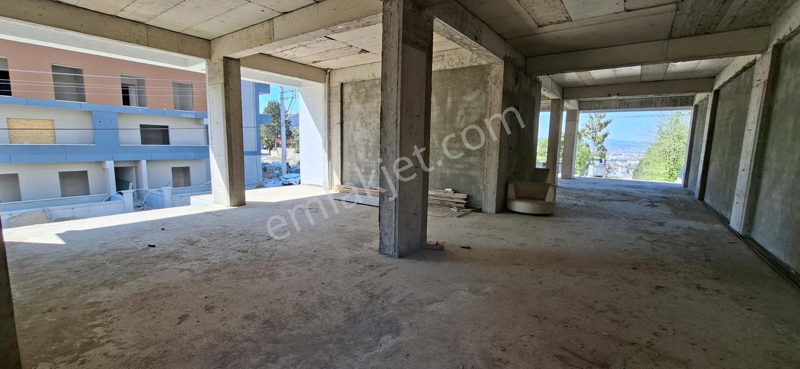 Asies Global Başiskele Kullar Bölge 140 M2 Kiralık Köşe İşyeri.! - Görsel 7