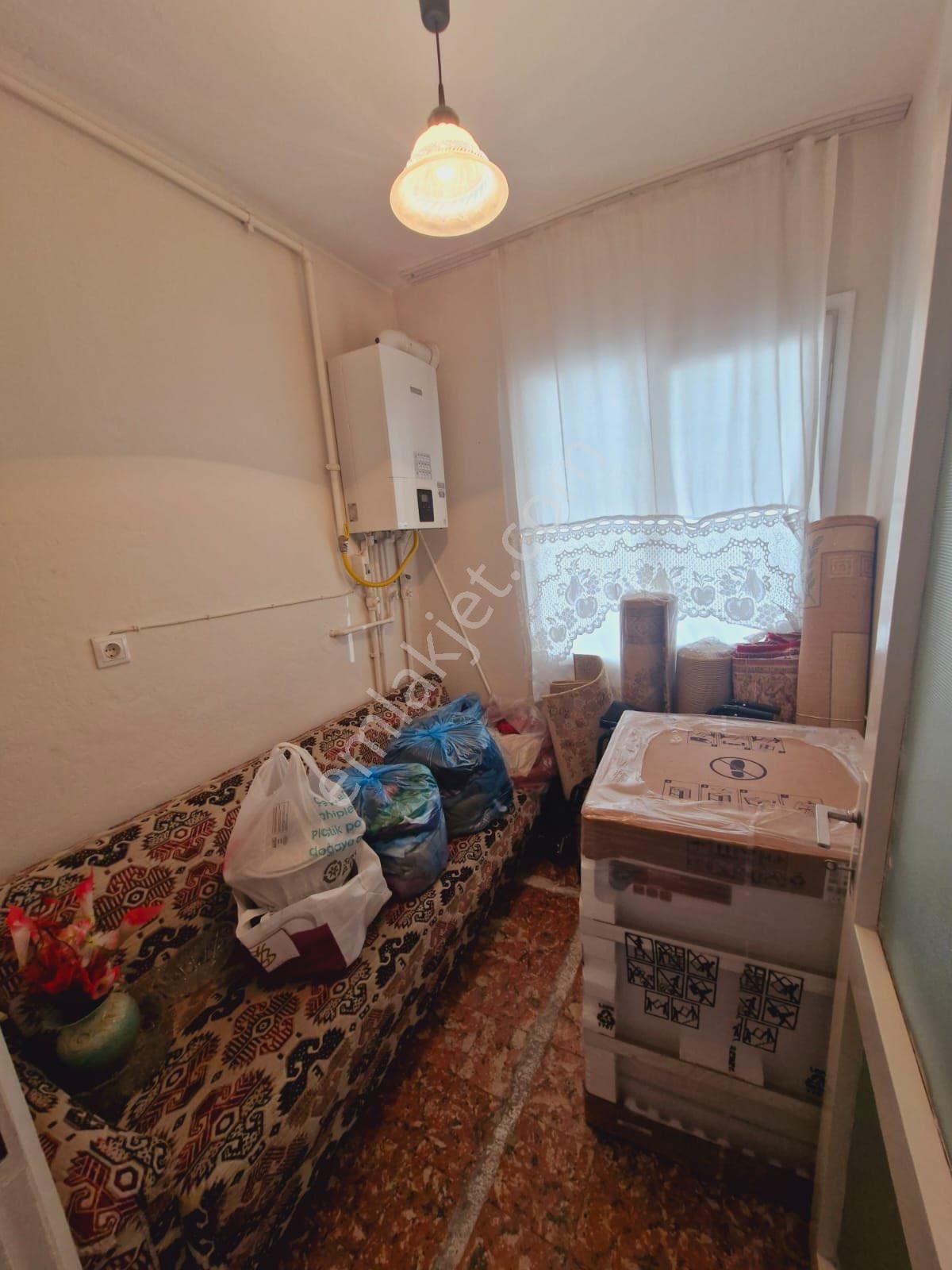 İnönü Cadde Dibinde Metro Yakını 3+1 110m2 Y.giriş Köşe Ferah Daire - Görsel 9