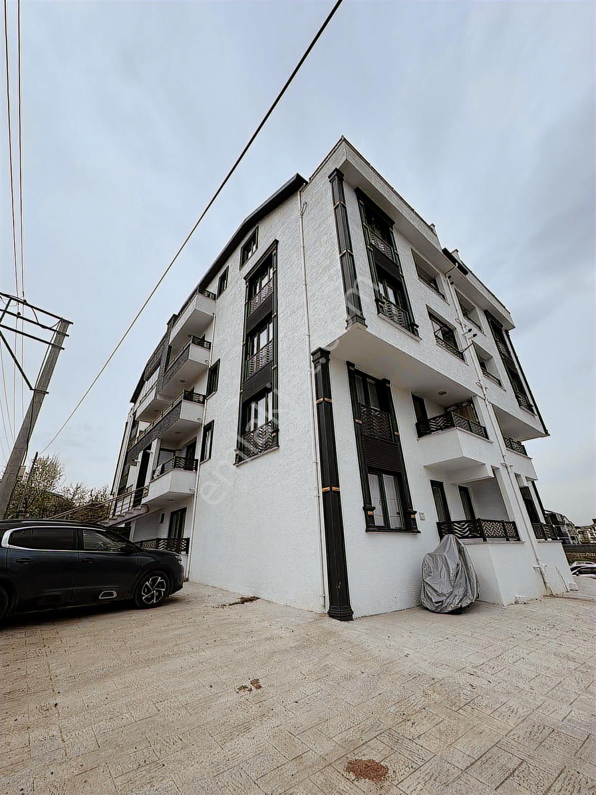 Ekinoks'tan Başiskele Barbaros'ta Deniz Manzaralı Dubleks Daire - Görsel 27