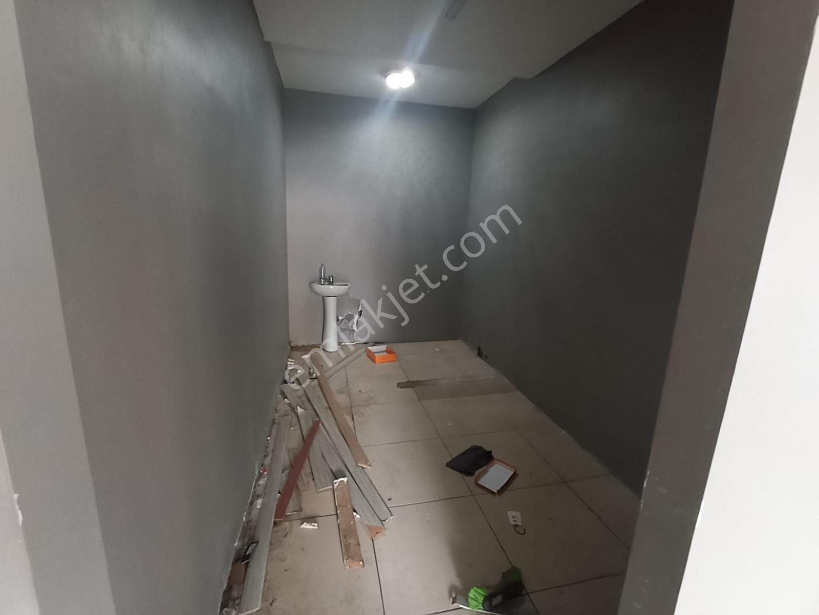 Cedit Mahallesi Muzaffer Fidan Sokak'ta 80 M² Kiralık Dükkan - Görsel 33