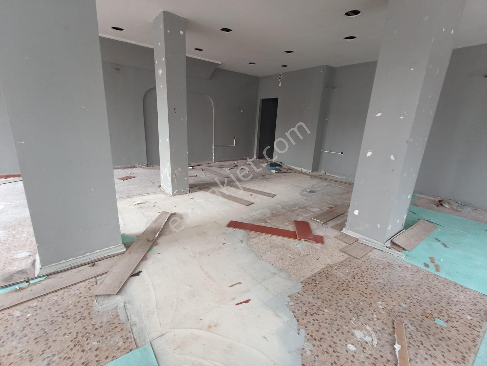 Cedit Mahallesi Muzaffer Fidan Sokak'ta 80 M² Kiralık Dükkan - Görsel 17
