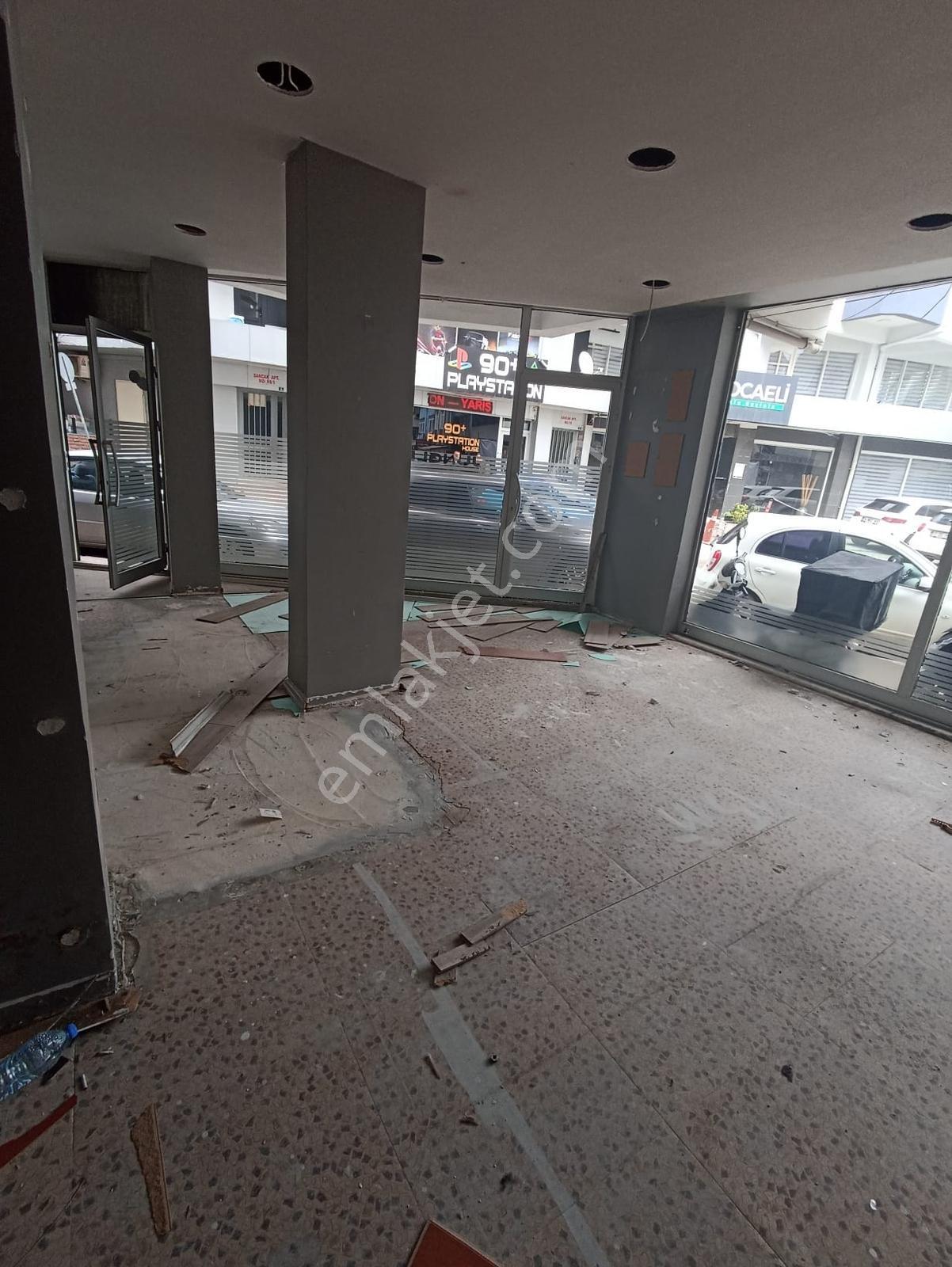 Cedit Mahallesi Muzaffer Fidan Sokak'ta 80 M² Kiralık Dükkan - Görsel 14