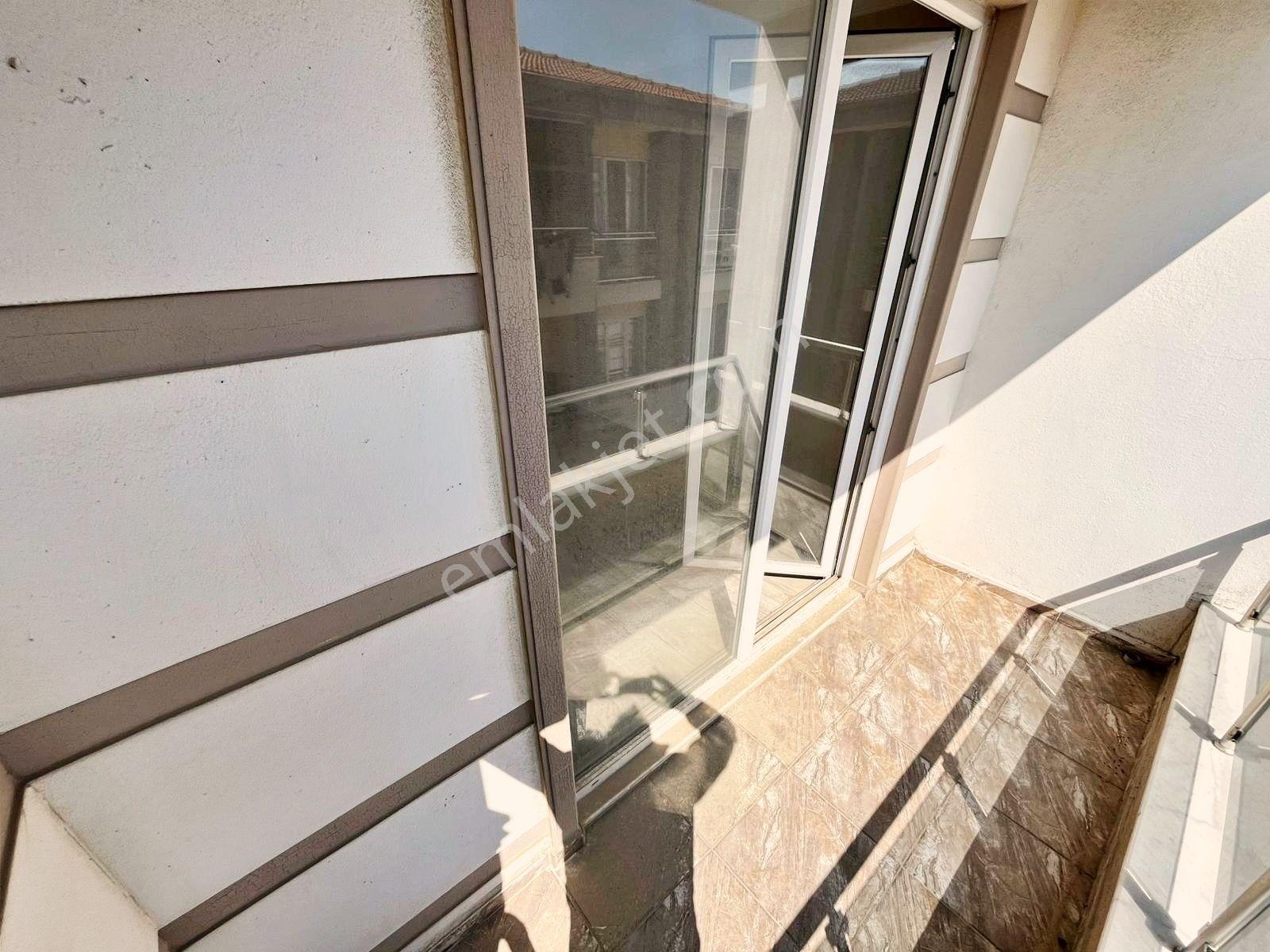 🏠blue Life Egen'den Gerçek İlan-kadıköy'de 3+1 Ön Cephe En Üst Kat Severlere Asansörlü Daire - Görsel 6