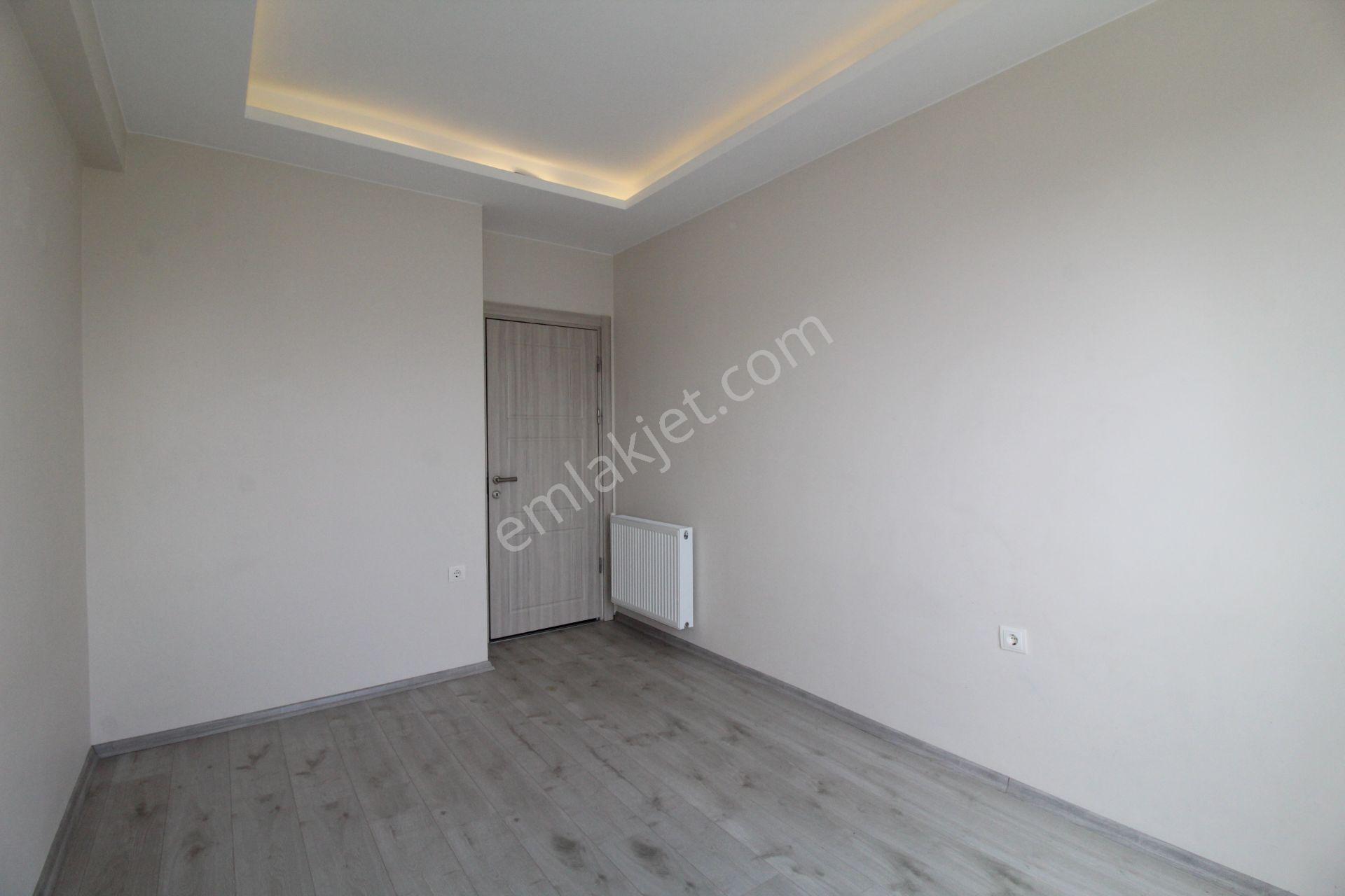 Aslan'dan Site İçi, Havuzlu, Geniş Metrajlı İskanı Alınmış 1+1 - Görsel 16