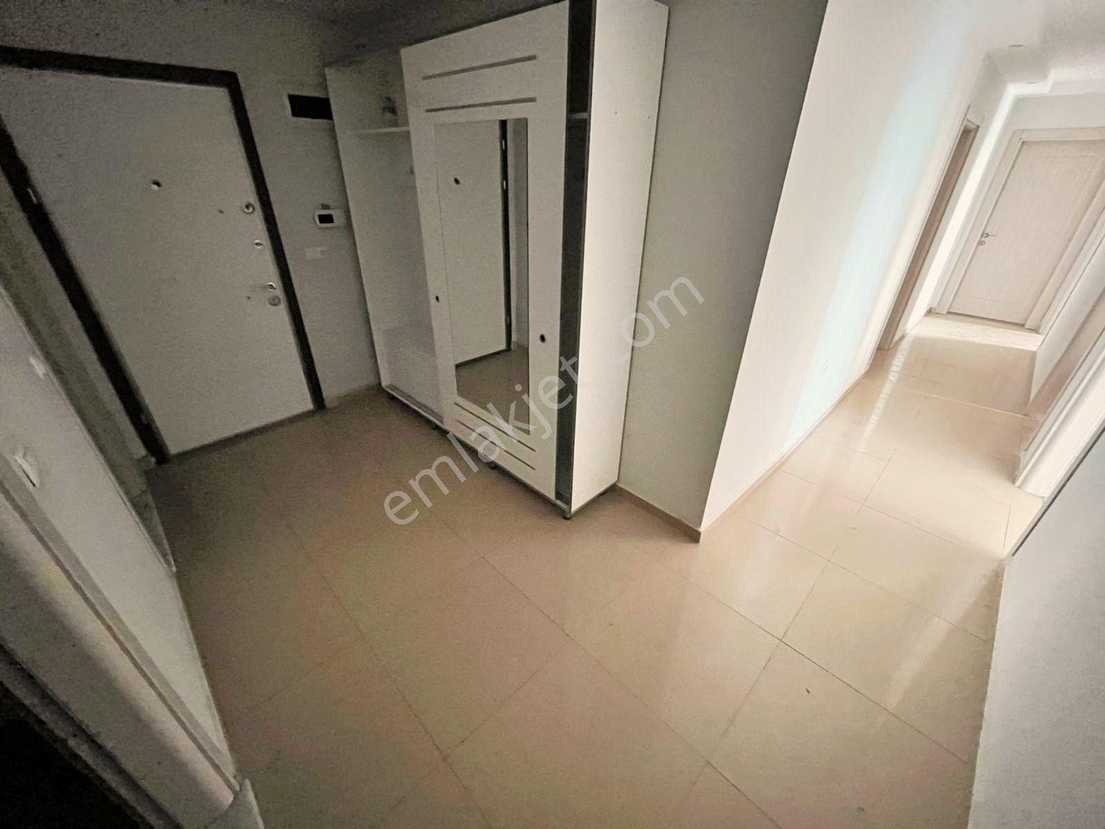 📍blue Life Egen'den Gerçek İlan-kadıköy'de 3+1 Ön Cephe Ebv Banyolu Ayrı Mutfaklı Daire - Görsel 7