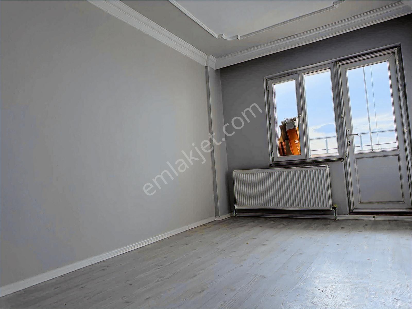 Remax Area Dan Karacabey Emir Sultanda 2+1 Kiralık Daire - Görsel 3