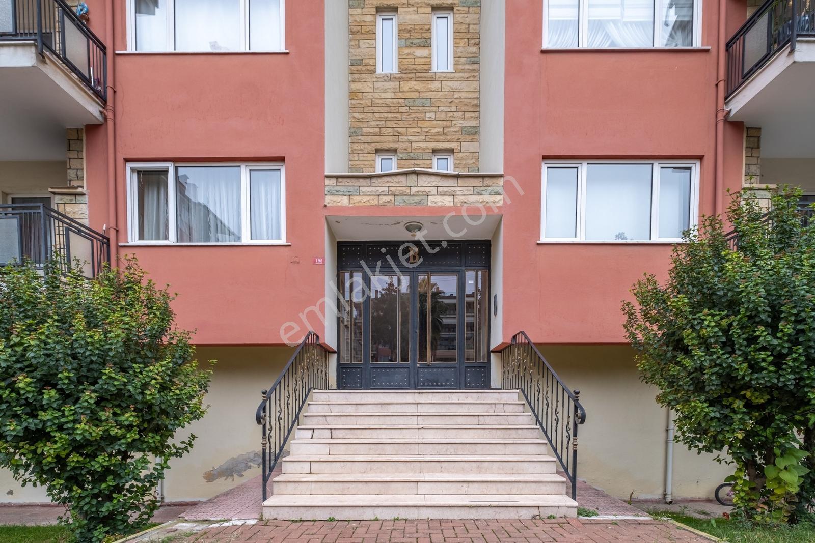 Remax Area Dan Ataevler Havuzlu Sitede Eşyalı Satılık 3+1 Daire - Görsel 19