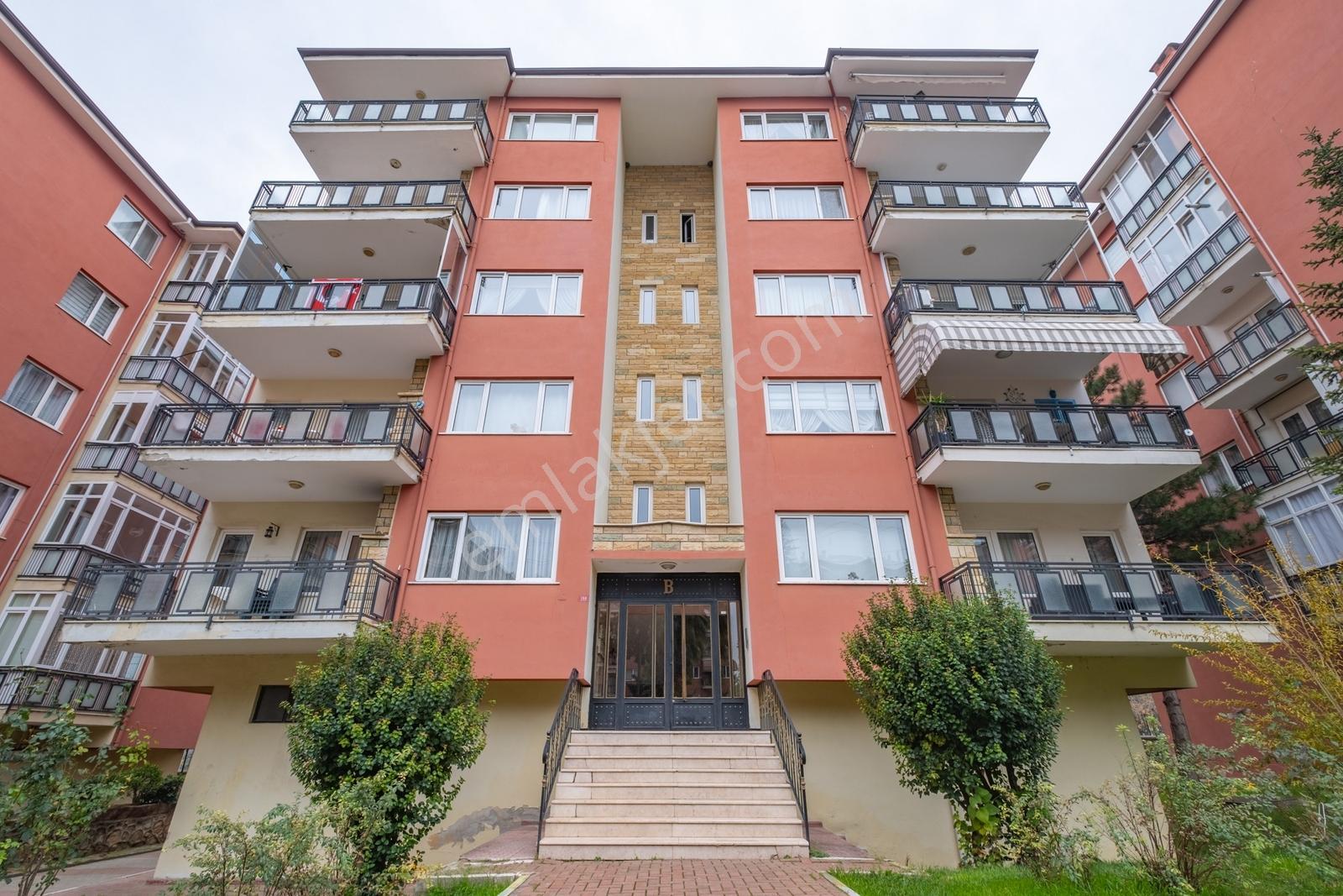 Remax Area Dan Ataevler Havuzlu Sitede Eşyalı Satılık 3+1 Daire - Görsel 35