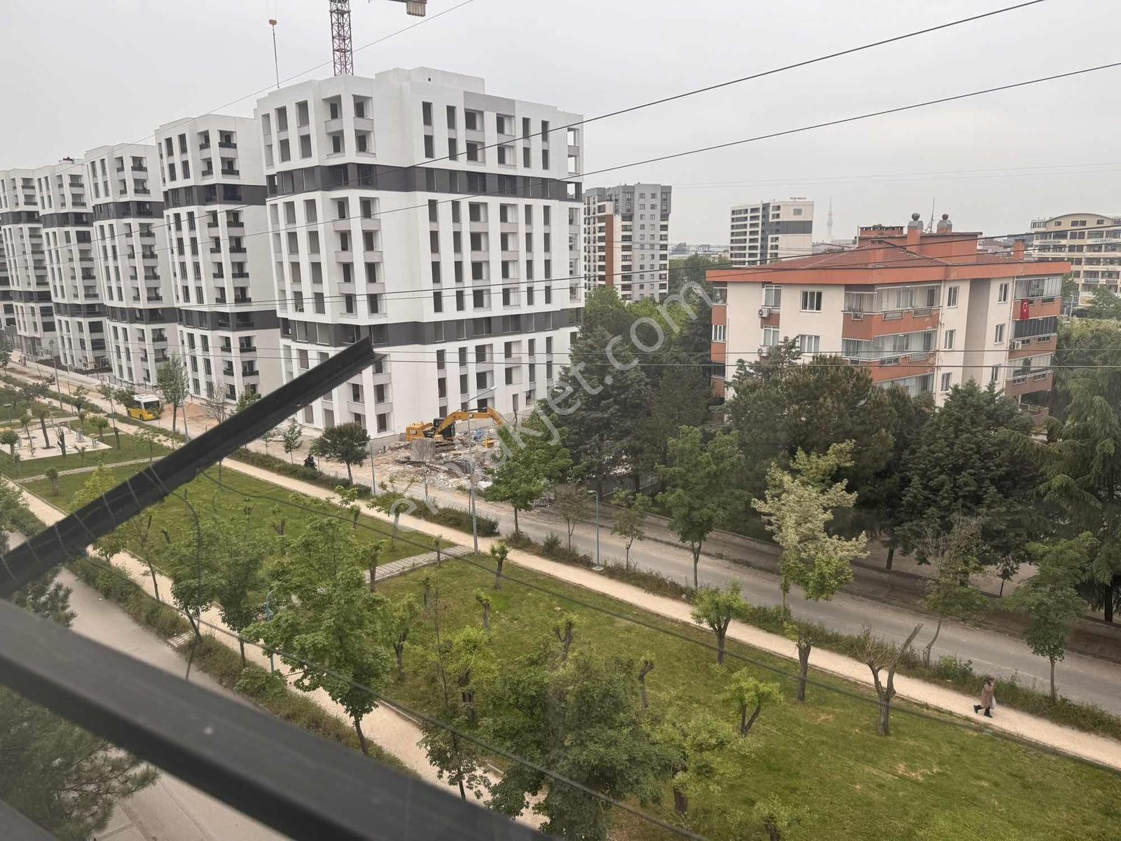Remax Area Dan Ataevlerde Havuzlu Site Eşyalı Kiralık 3+1 Daire - Görsel 21