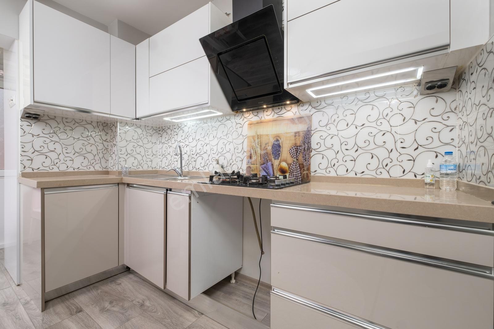 Remax Area Dan Ataevlerde Havuzlu Site Eşyalı Kiralık 3+1 Daire - Görsel 8