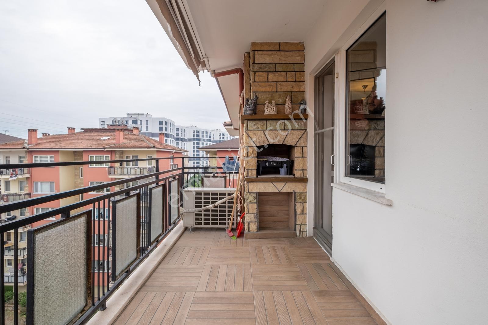 Remax Area Dan Ataevlerde Havuzlu Site Eşyalı Kiralık 3+1 Daire - Görsel 17